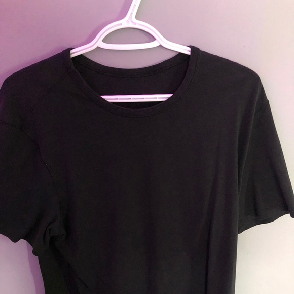 Lululemon Tee - Picture 1 of 2
